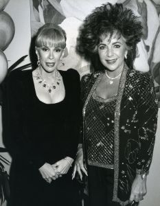 Joan Rivers, Elizabeth Taylor 1990, LA.jpg